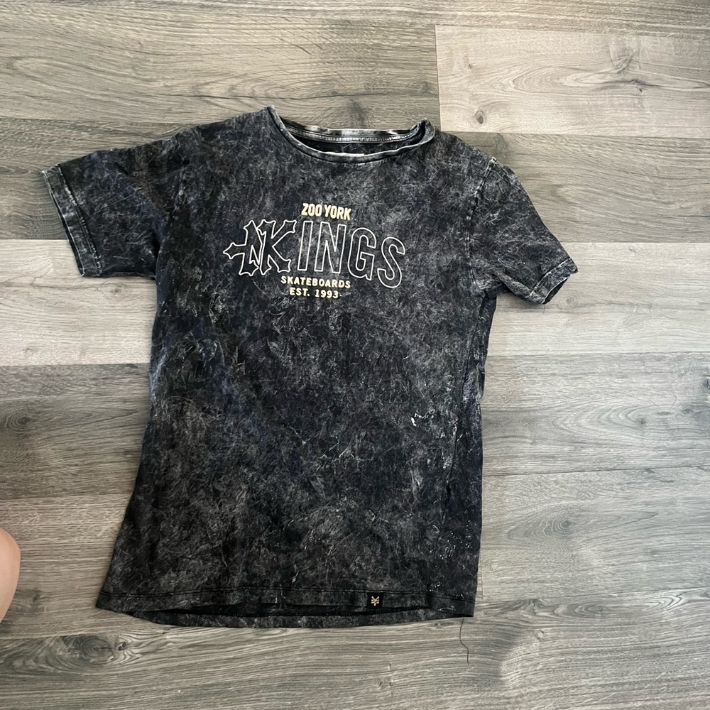 Zoo York tee in perfect condition